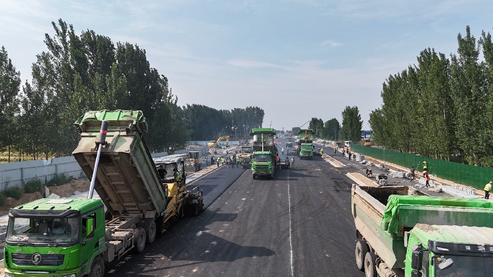 鄭州瀝青路面施工：細(xì)節(jié)決定成敗，品質(zhì)源于專注