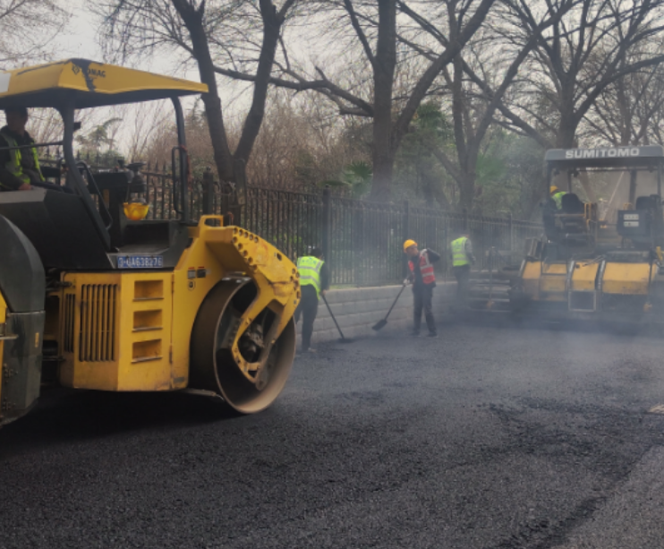 為什么說選對鄭州瀝青施工廠家，等于給項目上了“雙保險”？