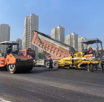 鄭州瀝青路面施工廠家科研園區(qū)的“創(chuàng)新跑道”